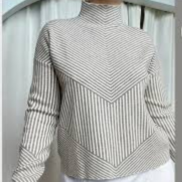 Cynthia Rowley sweater, size large - Picture 7 of 7